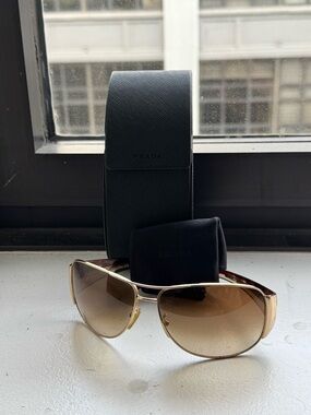 Prada Vintage SPR 75G Aviator Sunglasses — Gold/Brown Gradient — 64-14-115